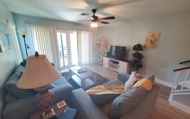 Sea Place 13238