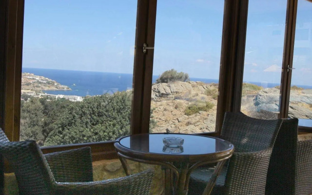 Pela Mare Hotel