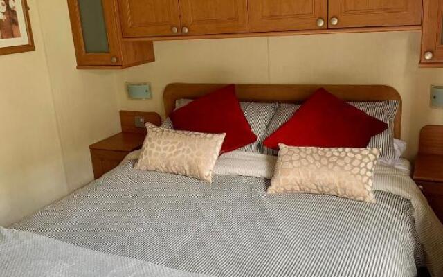 Devine Staycations at 38 Riverside