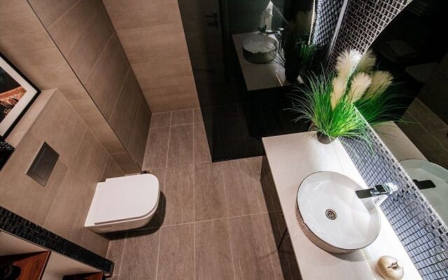 Penthouse Luxury Suite