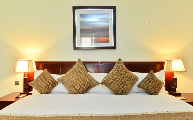 The Manor Hotel
