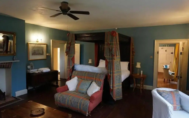 Red Lodge Country House