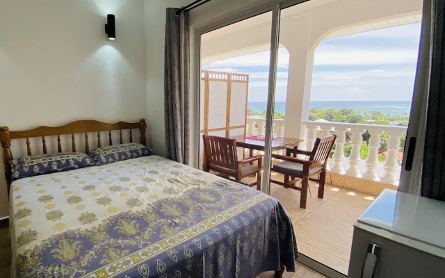 Oceanic View Apartments