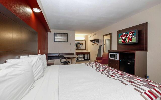 Red Roof Inn Tallahassee - University