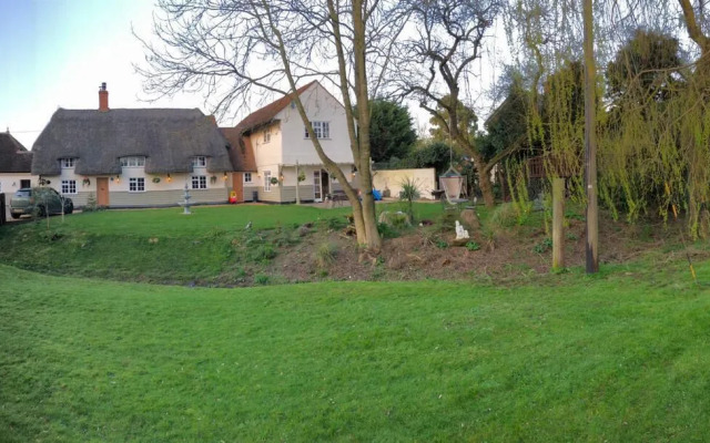 Old Thatch Bambers Green