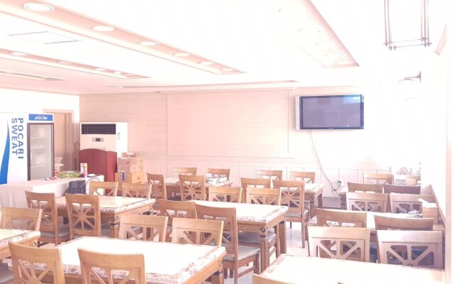Arirang Hotel