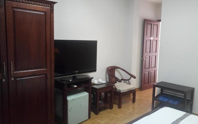 Phu Loc Hotel
