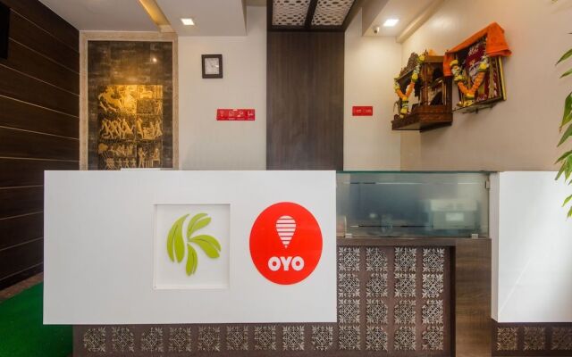 OYO 14376 Royal Park Residency