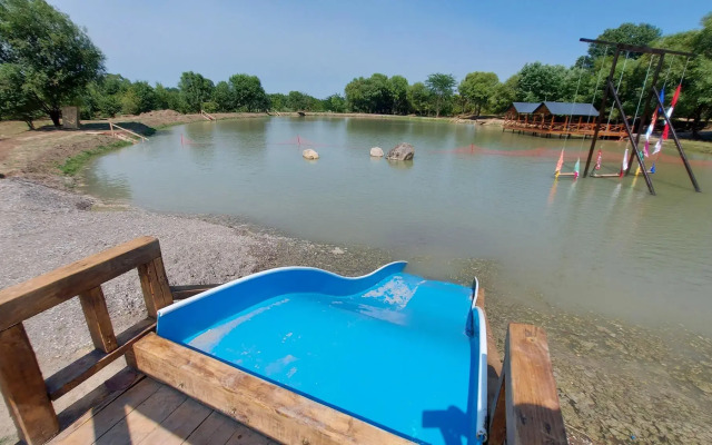 Benoy Travel Ozero