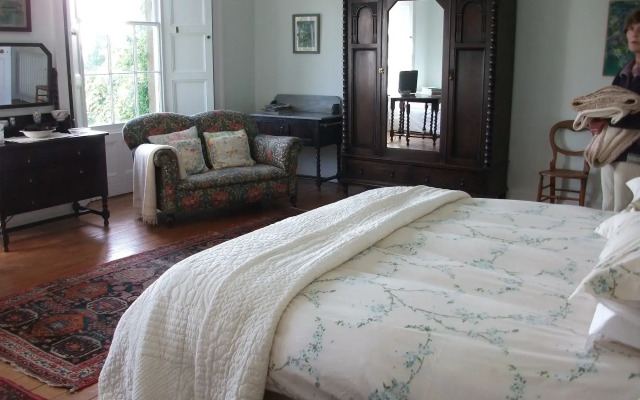 Beachborough Country House