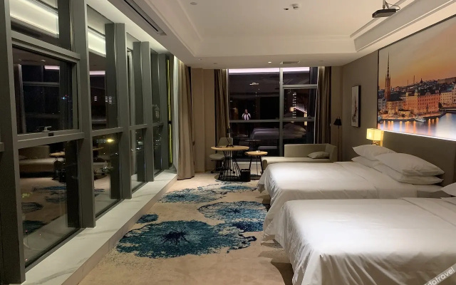 Vienna International Hotel (West Square Of Chengdu East Railway Station)