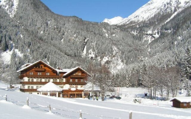 Alpenhotel Badmeister