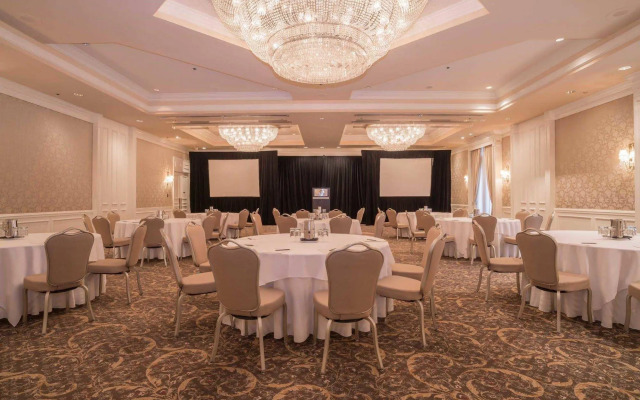 La Grande Residence at the Sutton Place Hotel