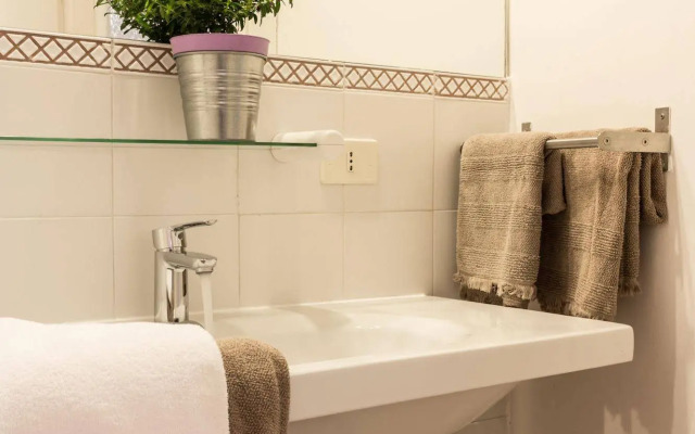 Santonofrio Apartments