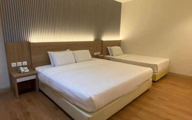 Lovina Inn Nagoya Batam