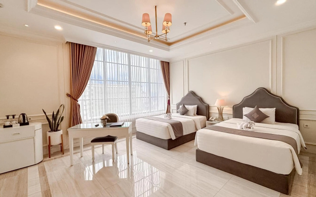 Grand Senyum Hotel – Guest Rooms – Yogyakarta