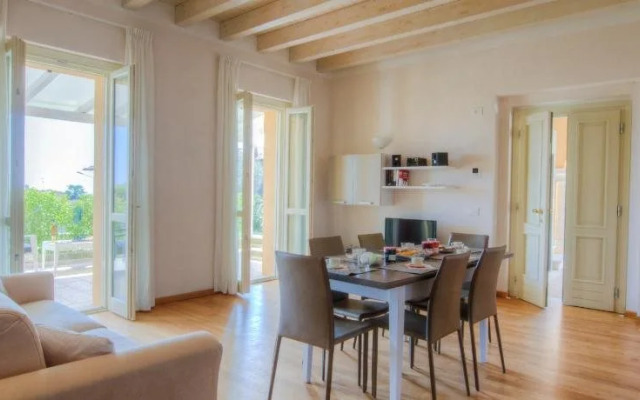 Polpenazze Halldis Apartments