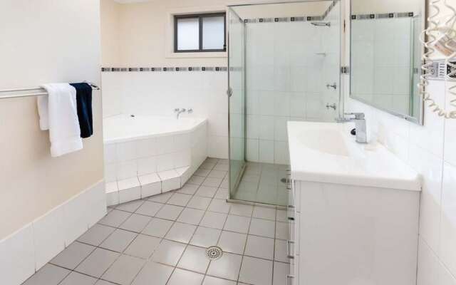 Bluegum Apartments