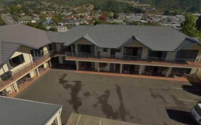 Broadway Motel