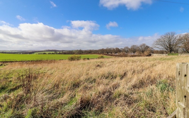 No9 Budle Sands