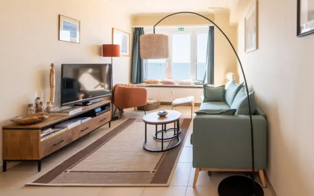 Apartment on the Dike in Ostend Center