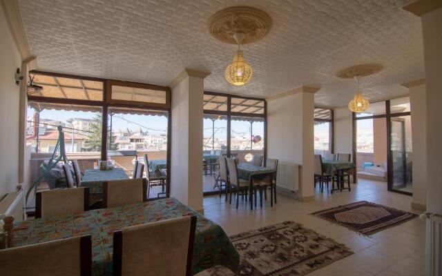 Kamelya Cave Hostel - Adults Only