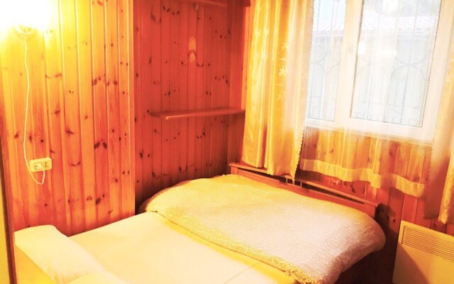 Inzhir Na Tsvetnom 28 Apartments