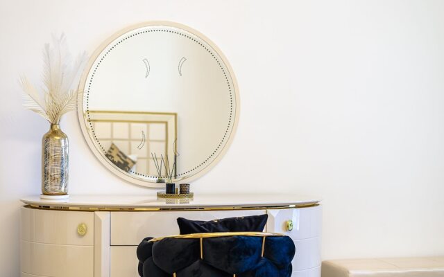 Marco Polo - Deluxe Waterfront Roomy Apt, Perfect for Groups