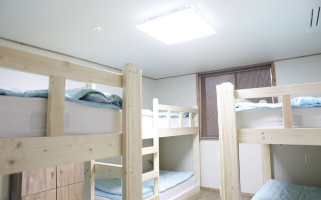 Baozen Guesthouse - Hostel