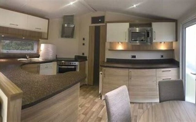 Beautiful Spacious Caravan in South Lake District