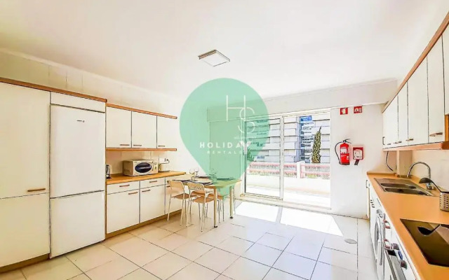 L9 Incrível e espaçoso apartamento de dois quartos