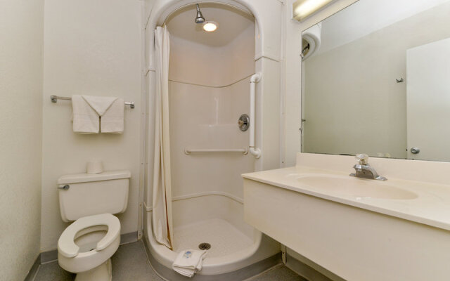 Americas Best Value Inn- Anderson