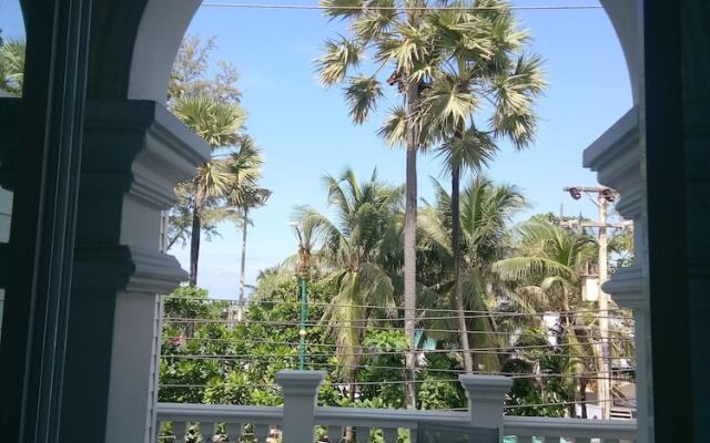 Island Patong Beachfront Apartments