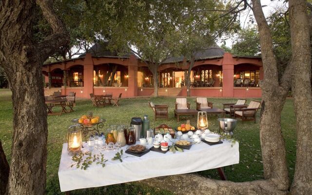 Sanctuary Chobe Chilwero
