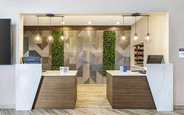 Best Western Plus Bourbonnais Hotel & Suites