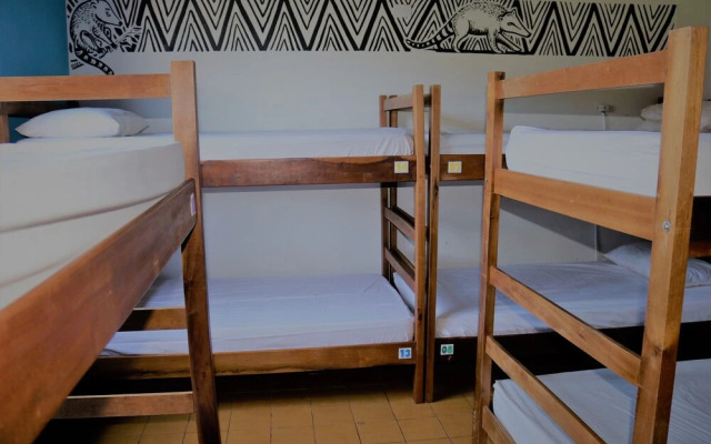 Manga Rosa Hostel