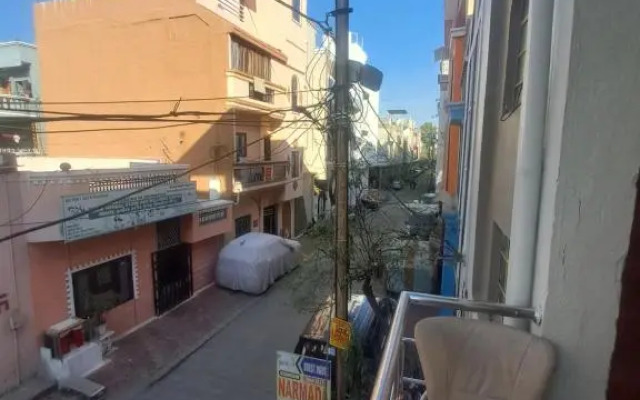Narmada Guest House
