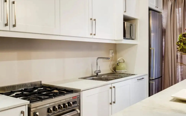 Elegant Charm Retreat Central Treasure