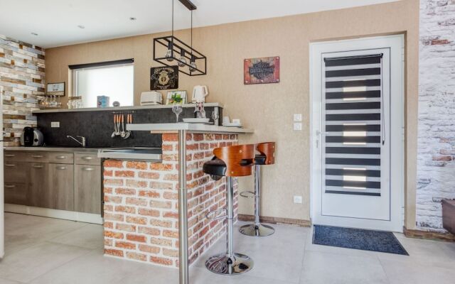 Cosy Apartment in Eperlecques with Fireplace