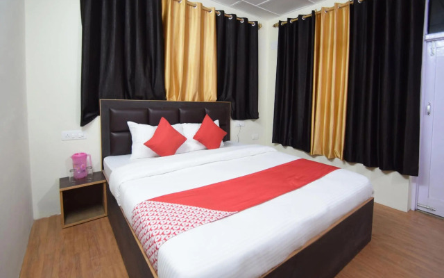 OYO 12157 Hotel Annapurna Guest House