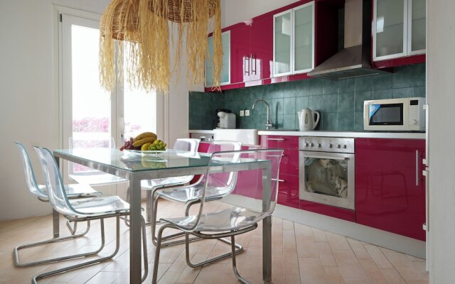 Villa Super Two