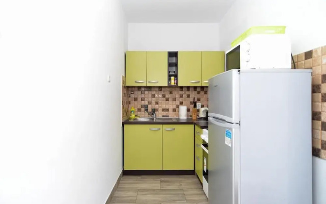 Spacious Flat With Pool Just 300m From the Beach
