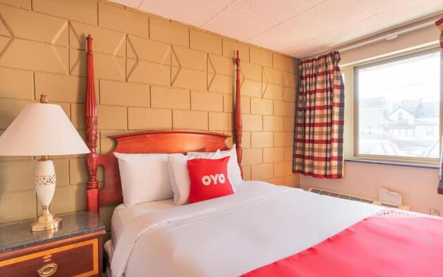 OYO Hotel Malden MA Broadway