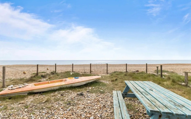 The Coastal Crab - Family-friendly Three-bed Beach House in Pevensey