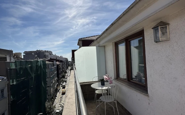 Homelike Residence
