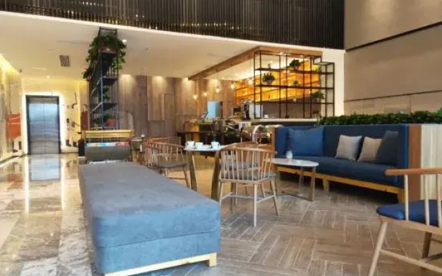Bojing Bofei Hotel (Jingmen Wanda Plaza)