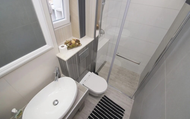 Apartment in Tri Porte (Potirna) with sea view, terrace, air conditioning, WiFi (39-2)