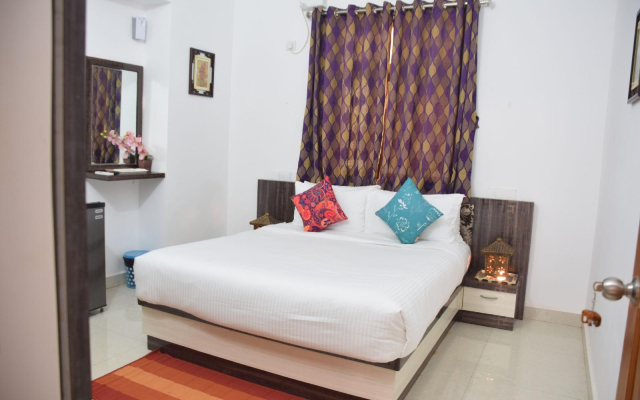 Hotel Sky Light Royal Stay
