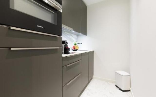 Gray D'Albion 3I7 Yourhosthelper