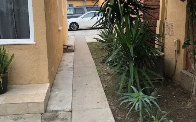 Unique 2 Bedroom in Burbank
